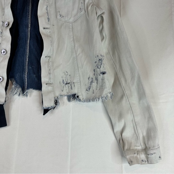 FREE PEOPLE Women’s Size M Denim Jean Jacket Coat Destructed Distressed - Picture 3 of 15